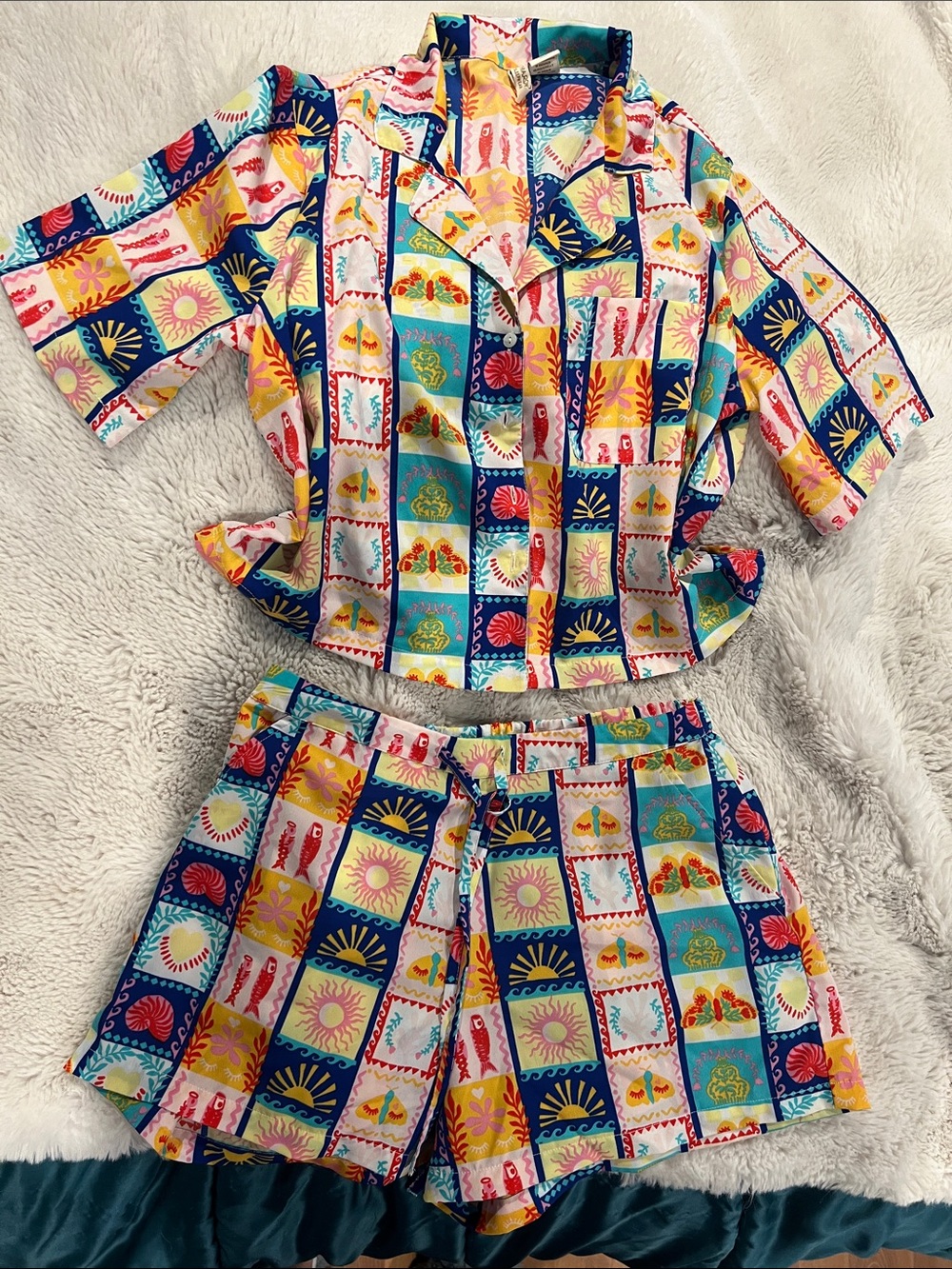 Colorful Sun & Shell womans Pajama Set - Multicolor